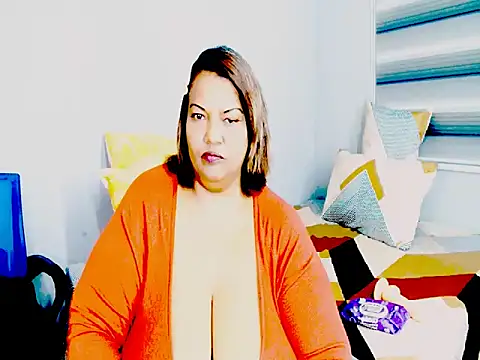 Sassy_Tassy 现场XXX聊天