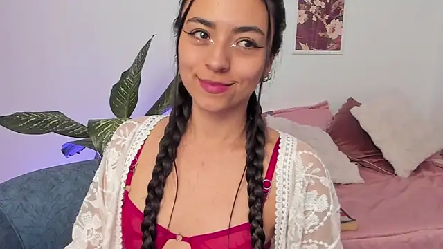 canelleGarces Adlı Modelin Canlı XXX Sohbeti