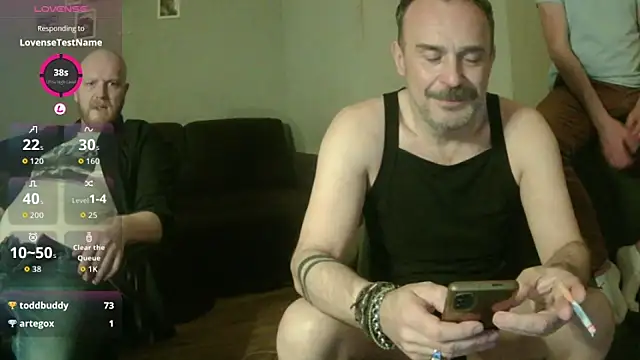 Men_Fun_Dick: διαδικτυακό σόου στην κάμερα