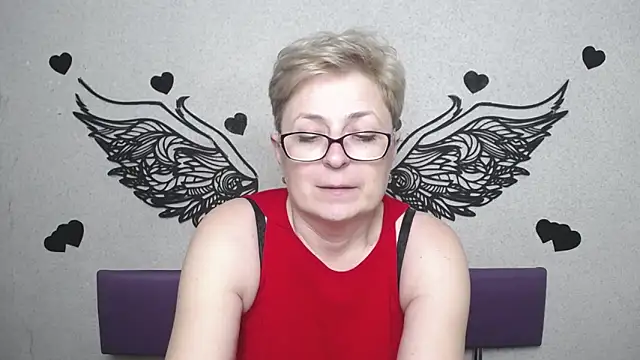 EmiliaGree Show in webcam