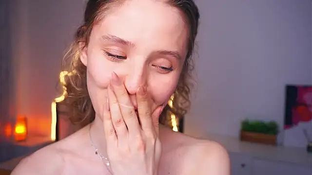 MyrleKnerr – Naživo XXX chat