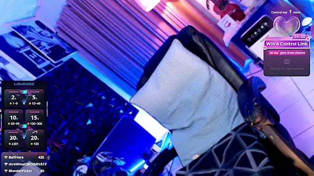 KYLIE_SHEMALE Webcam-Show