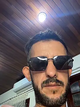 BengalasCB: απευθείας συνομιλία ΧΧΧ