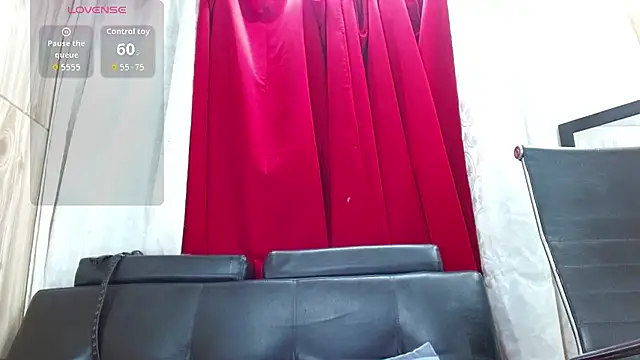 XXX chat uživo modela Camil4_milf_1