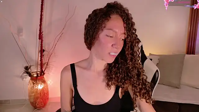 ChloeMoreti Live XXX-Chat
