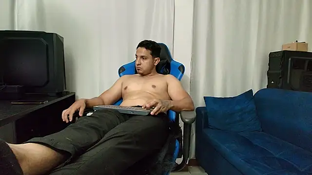 hott_dicks 网络视讯表演