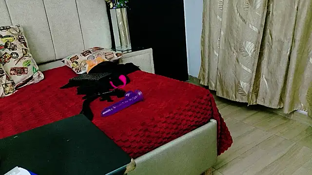 NikiEvanz Obrolan Langsung XXX