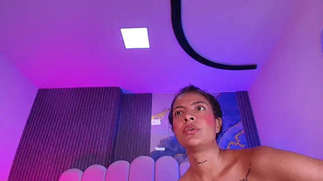 hot_dione – Naživo XXX chat