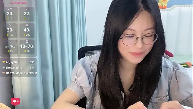 Luna-666 Chat XXX in diretta