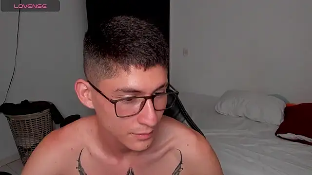 JhonLeving Live XXX-chat