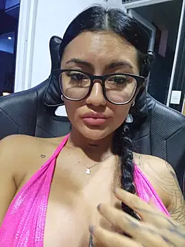 Roma_xxx Show in webcam