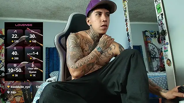 Nickhot0609 Show in webcam