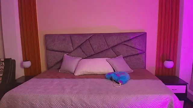 Laracooper_'s Live XXX Chat
