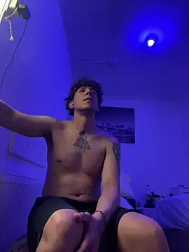 TitanNoir Show in webcam
