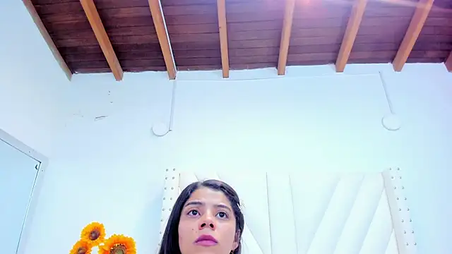 XXX chat uživo modela JulieeHabubu