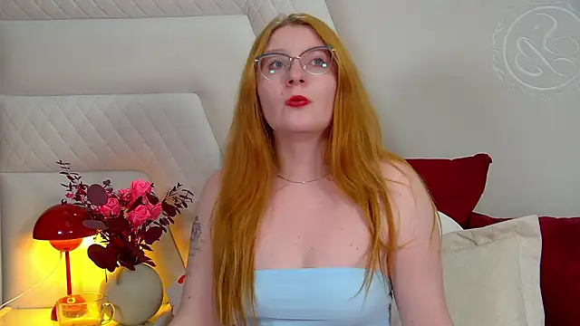 AliceAllisons' Live XXX Chat