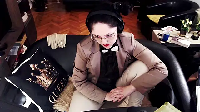 XXX chat uživo modela Imperatriza