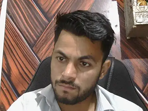 Stubborndesiboy 在線直播表演