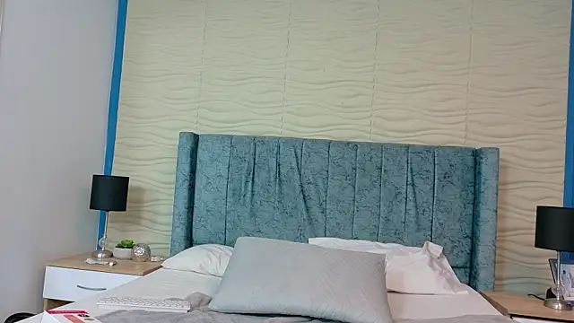 Lili_Lavander webcam show