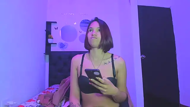 sapphire_brown20's Webcam Show