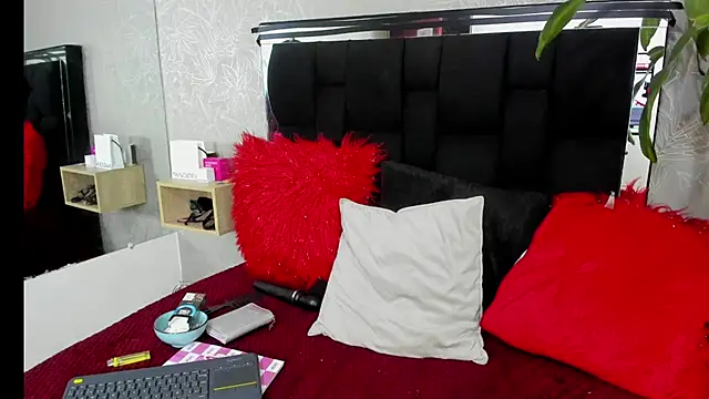 Czat XXX na żywo – LesliePetit