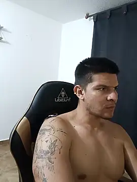 felipe_fitness Show in webcam