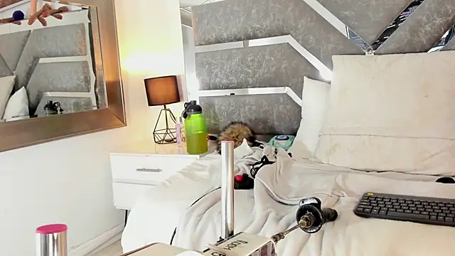 Slut_Milf_'s Live XXX Chat
