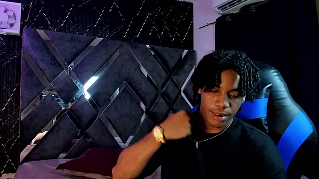 Chat +18 de axel_silva4 ao vivo