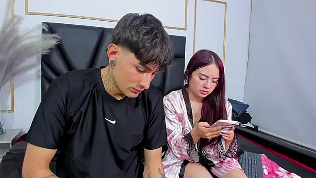 Kenji_n_Rousse's Webcam Show