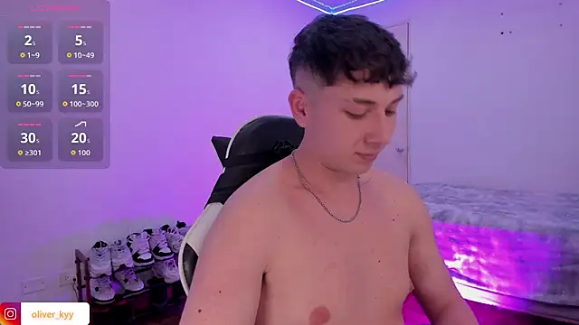 OLIVER_Kn Live XXX chat
