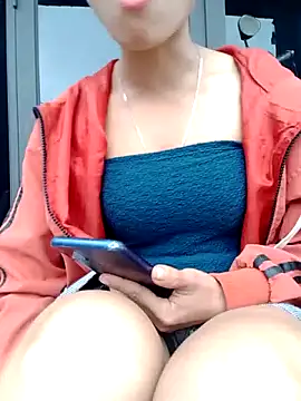 Zara-Lina Pertunjukan Webcam