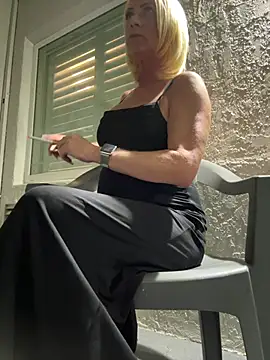 TiffaneyLove Live XXX Chat