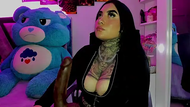 CloeeBeckam Adlı Modelin Canlı XXX Sohbeti