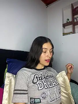 XXX chat uživo modela hotwife26