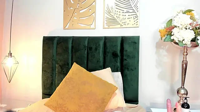 SofiHudson's Live XXX Chat