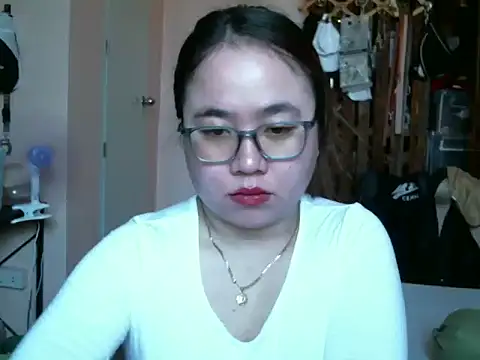 im_your_secret's Live XXX Chat
