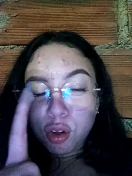 Natalye_23's Live XXX Chat