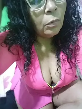 Amarantha25's Live XXX Chat
