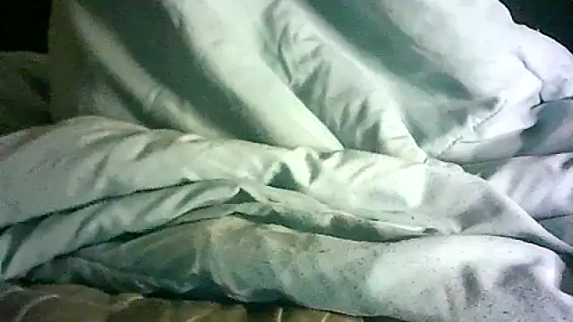 GUAPAN3S3_FIR3 webcam show
