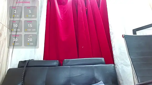 Camil4_milf_1 Adlı Modelin Canlı XXX Sohbeti