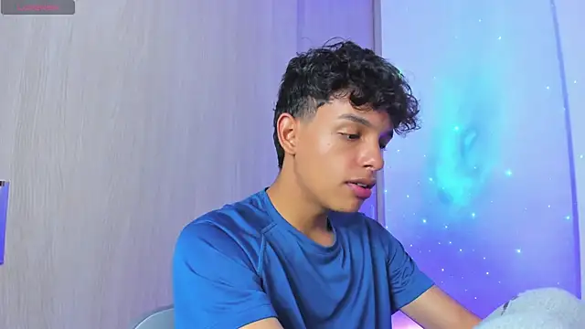 Maxfrost1 Webcam show