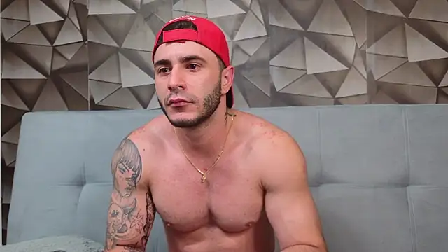Latino_stud4u 웹캠 쇼