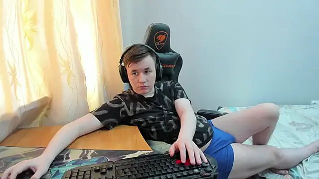 Вебкам-шоу iliaskrislove