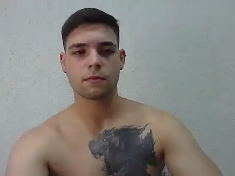 Zure-xxx's Webcam Show