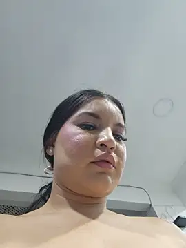 Živý XXX chat Pretty_Julieta