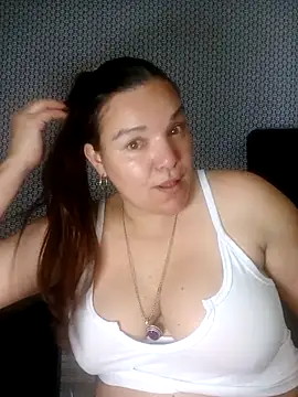 Zuleyka_69's Webcam Show