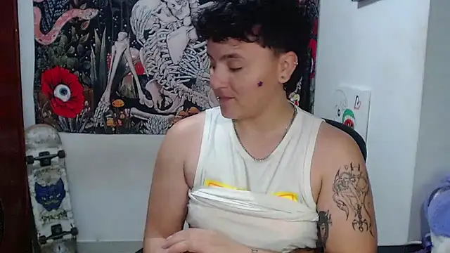 isabeautyx19 Adlı Modelin Web Kamerası Şovu