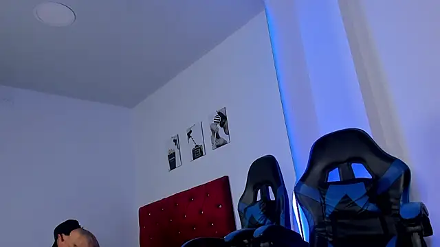ThiagoSexy005 Show in webcam