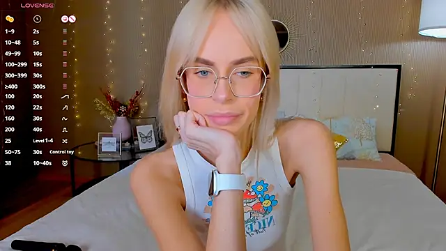bellatip's Live XXX Chat