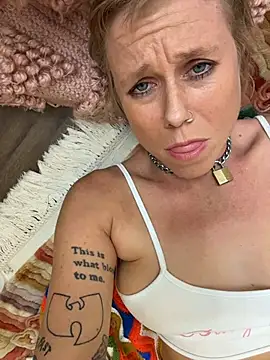 goodgirlbabydoll's Webcam Show